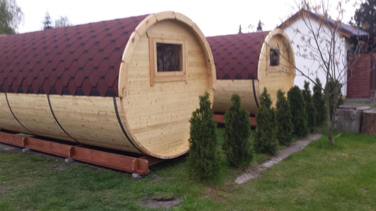 Camp-Wroc Hotel Вроцлав Екстериор снимка