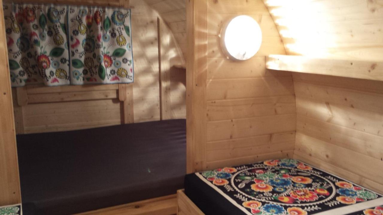 Camp-Wroc Hotel Вроцлав Екстериор снимка